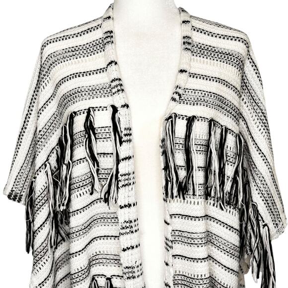 Melrose and Market Black White Crocheted Poncho Shawl with Fringe One Size - Picture 2 of 8